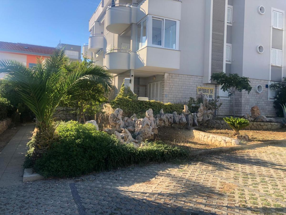 Apartment Dilba Novalja Zewnętrze zdjęcie